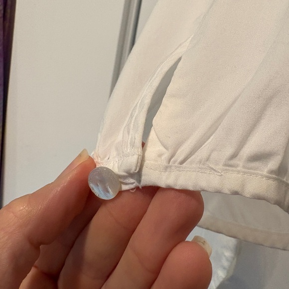 Brooks Brothers cotton stretch 3/4 sleeve pullover blouse with neck tie/bow - Picture 5 of 9